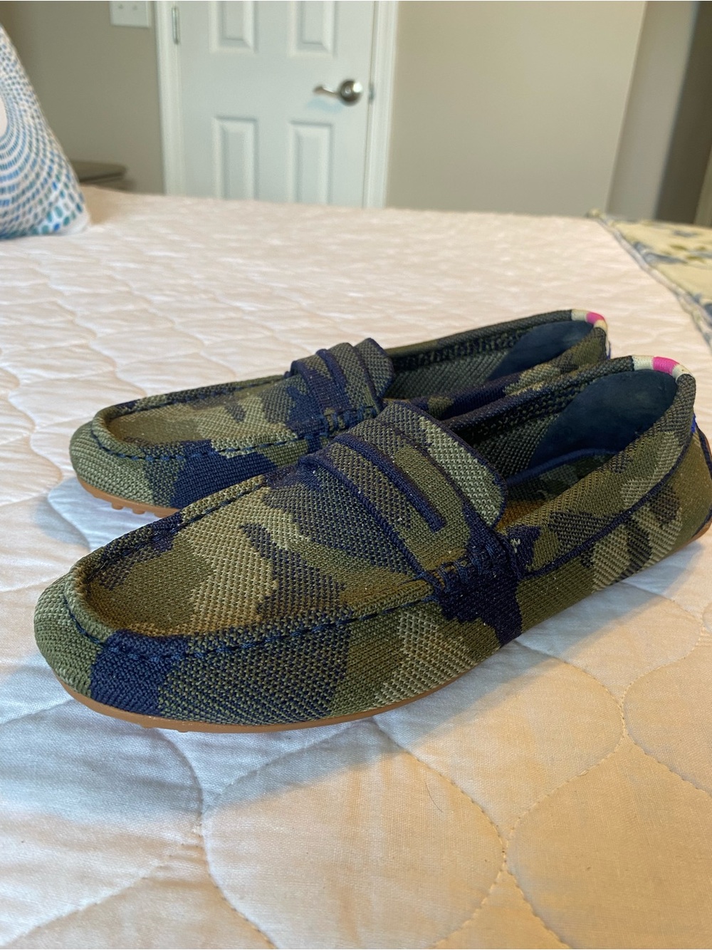 Rothy's Women's Green and Navy Camo Knit Loafers size 8.5